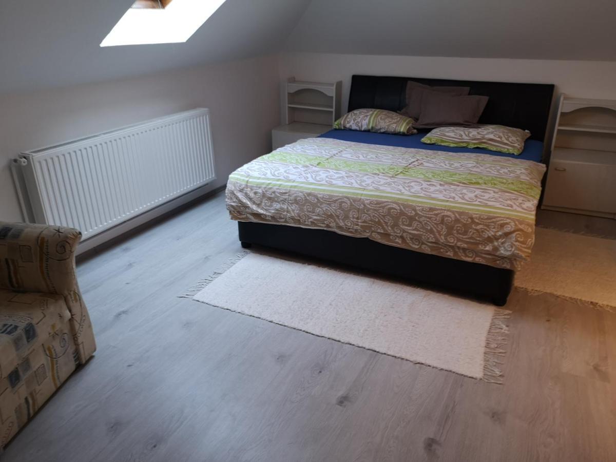 Fortuna Apartman Бік Екстер'єр фото