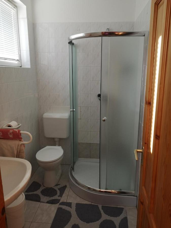 Fortuna Apartman Бік Екстер'єр фото