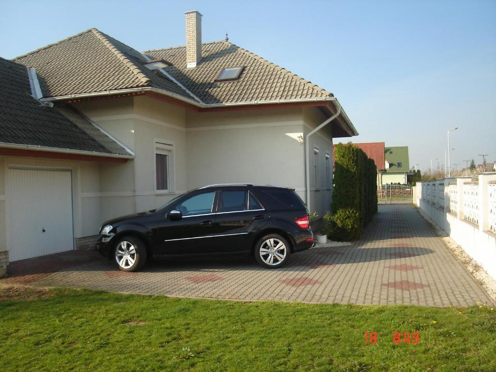 Fortuna Apartman Бік Екстер'єр фото