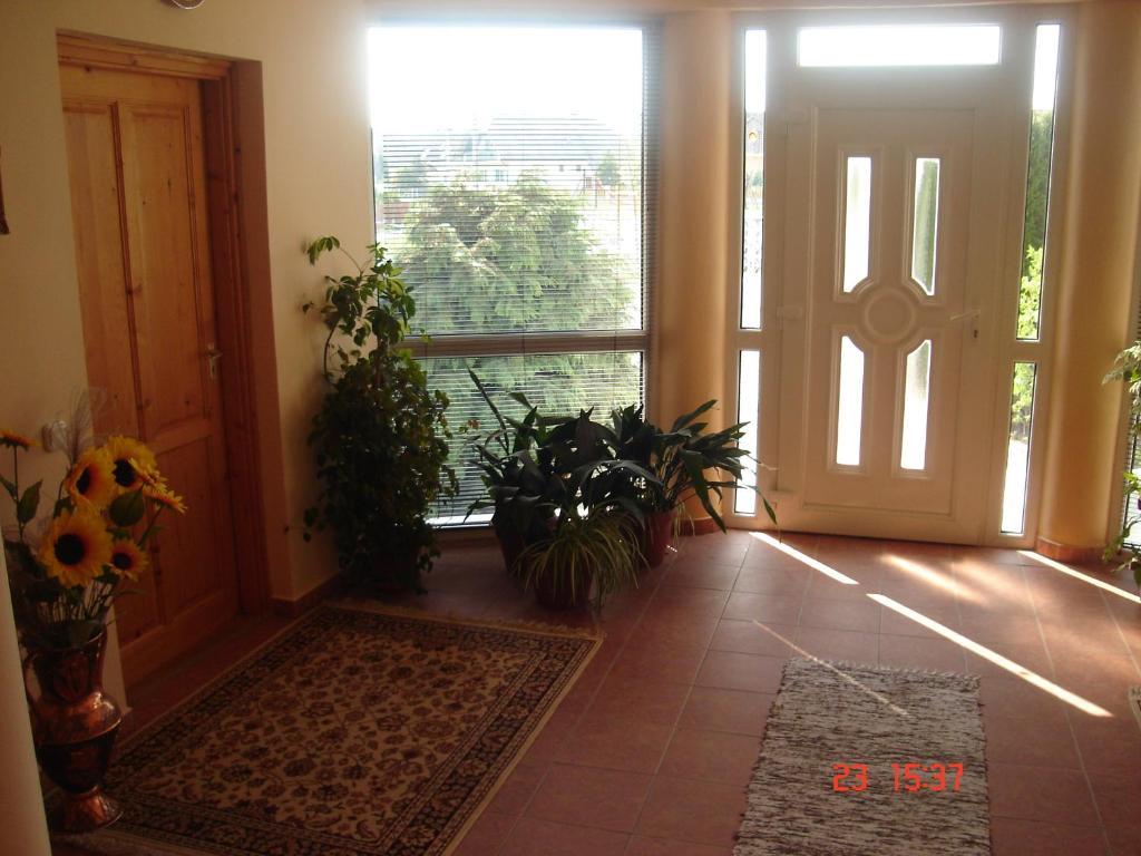 Fortuna Apartman Бік Екстер'єр фото